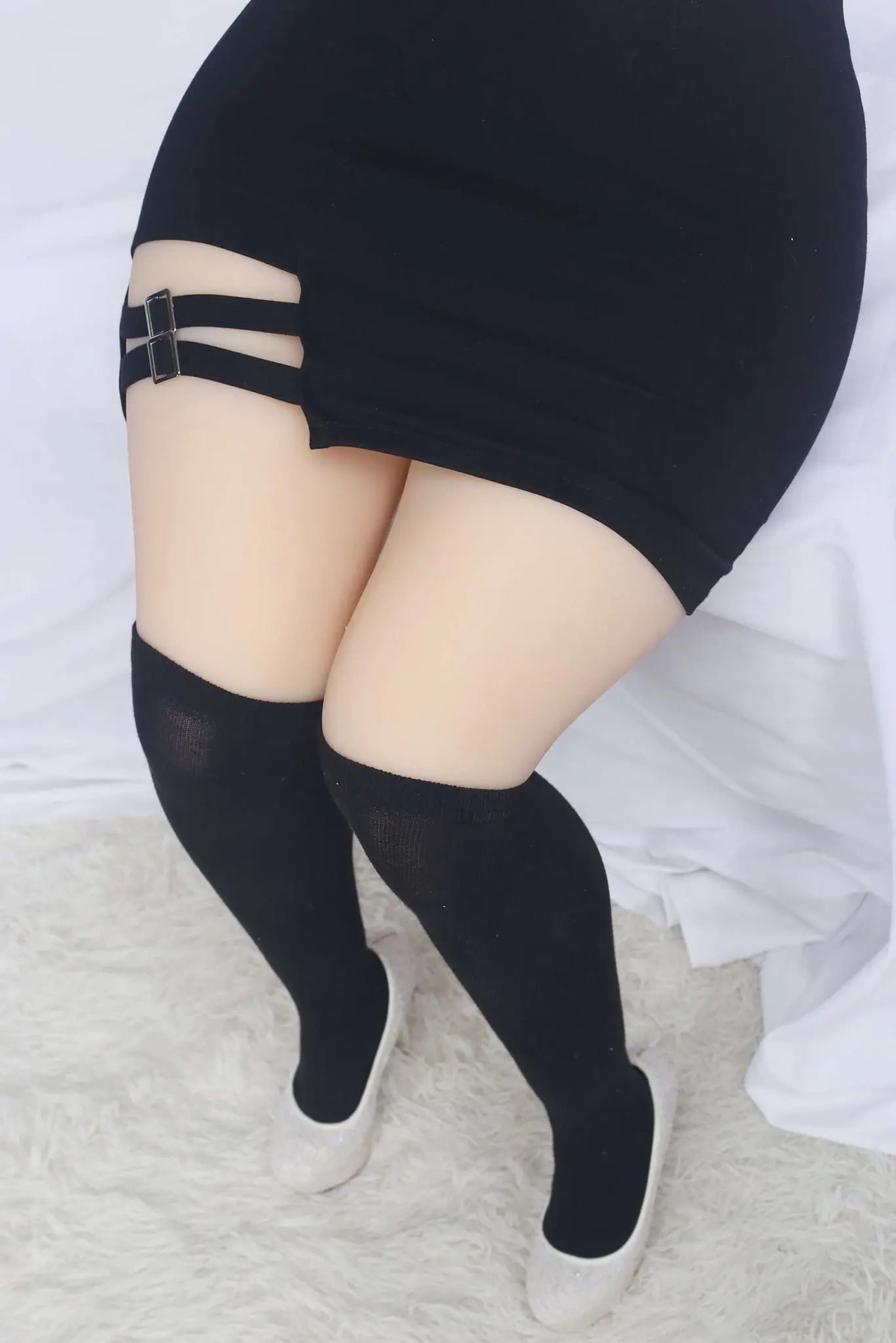 Premium Sex Doll Curvy Legs - Image 8